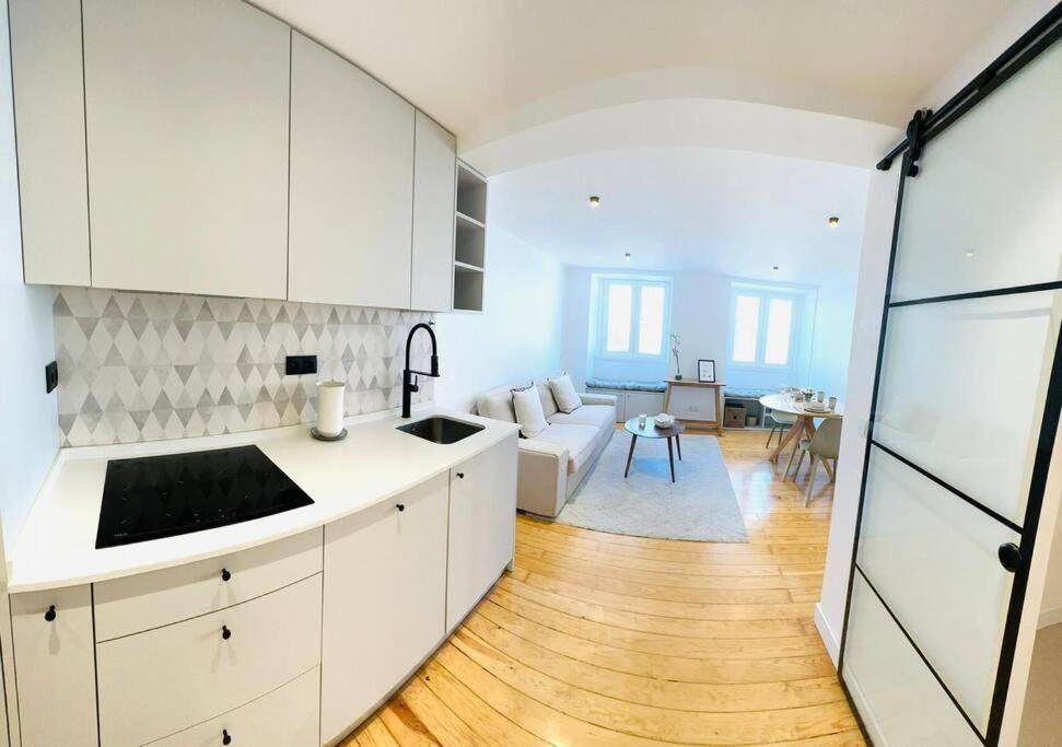 Lisbon City Center Flat For 6 Pp Bagian luar foto