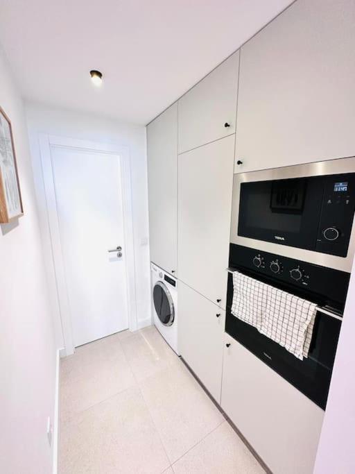Lisbon City Center Flat For 6 Pp Bagian luar foto