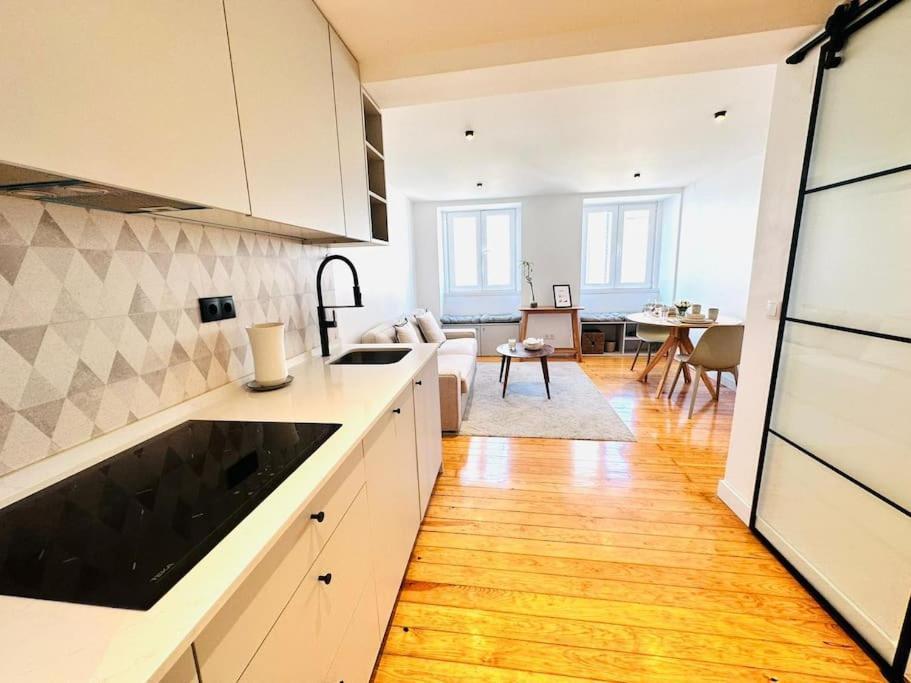 Lisbon City Center Flat For 6 Pp Bagian luar foto