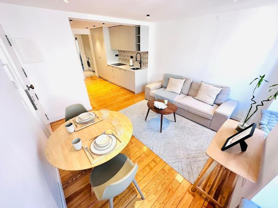 Lisbon City Center Flat For 6 Pp Bagian luar foto